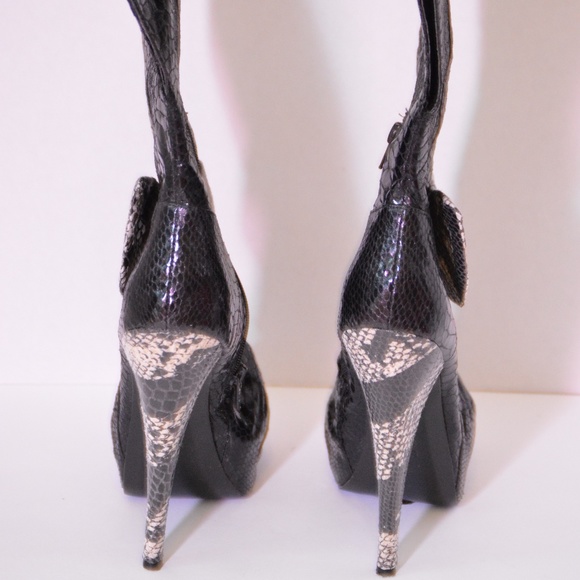 Faux Snakeskin Open Toe Ankle Booties - Picture 2 of 4